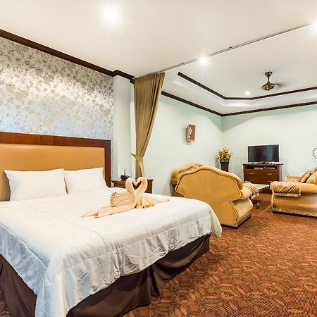 Excellency Apartment Vientiane Buitenkant foto