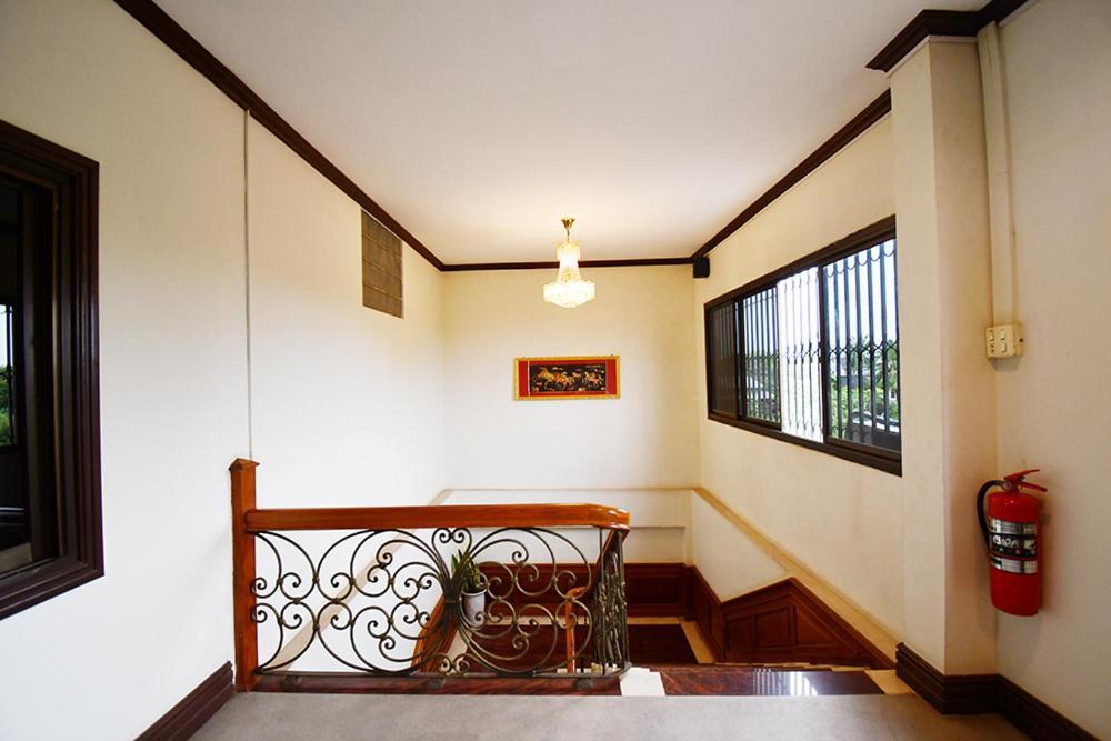 Excellency Apartment Vientiane Buitenkant foto